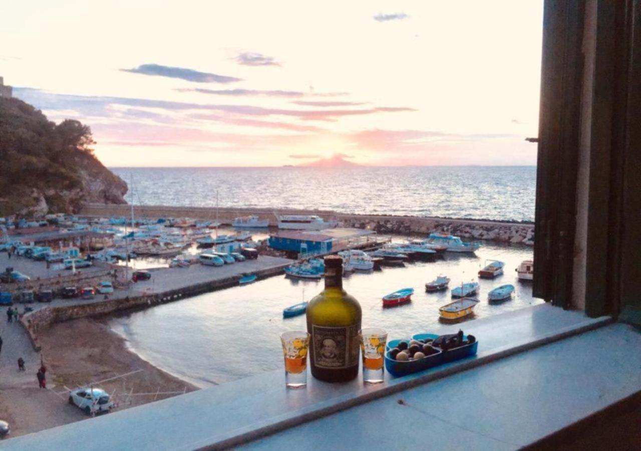 マッサ・ルブレンセRelais Del Mare Con Terrazza Fronte Mare Free Parkingアパートメント エクステリア 写真