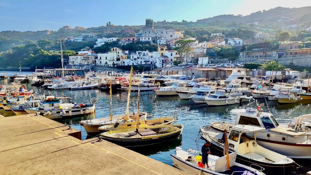 マッサ・ルブレンセRelais Del Mare Con Terrazza Fronte Mare Free Parkingアパートメント エクステリア 写真