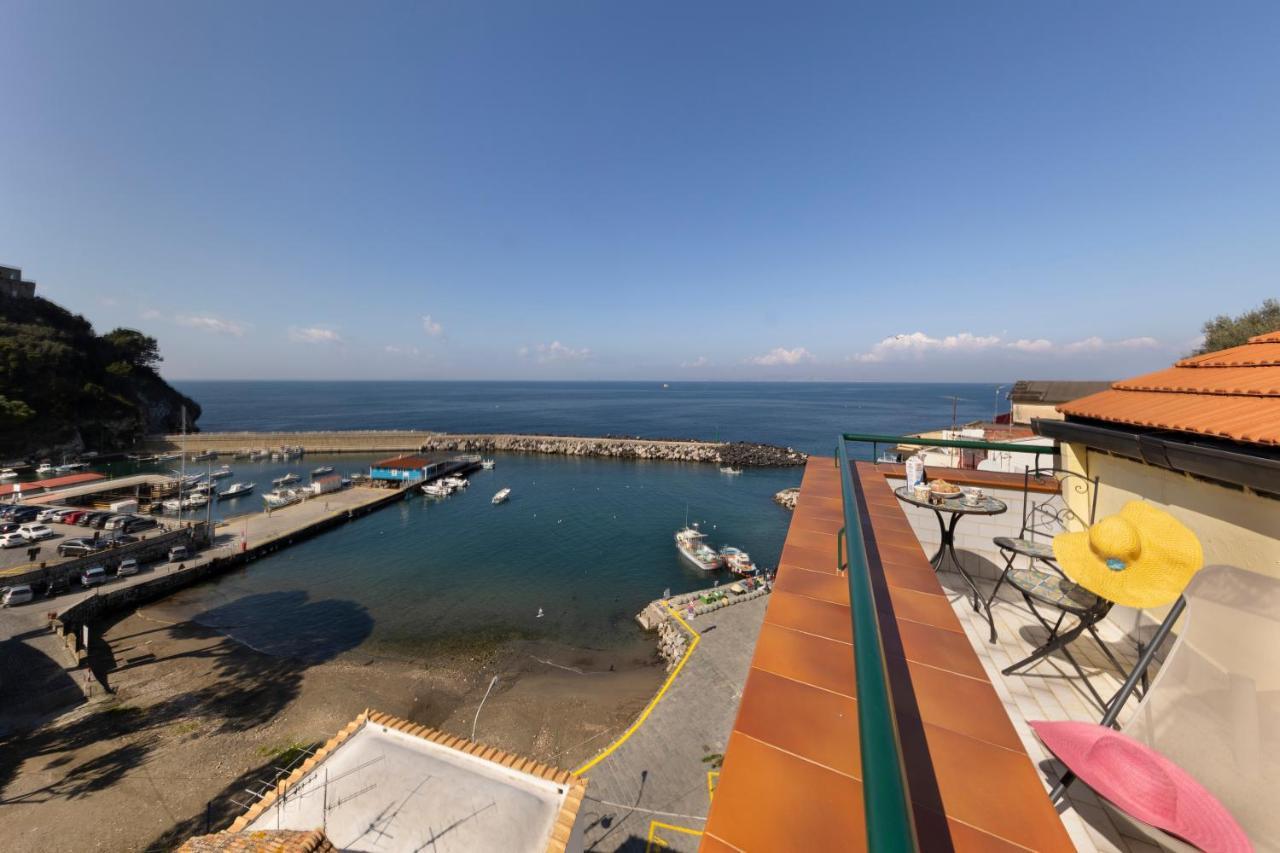 マッサ・ルブレンセRelais Del Mare Con Terrazza Fronte Mare Free Parkingアパートメント エクステリア 写真