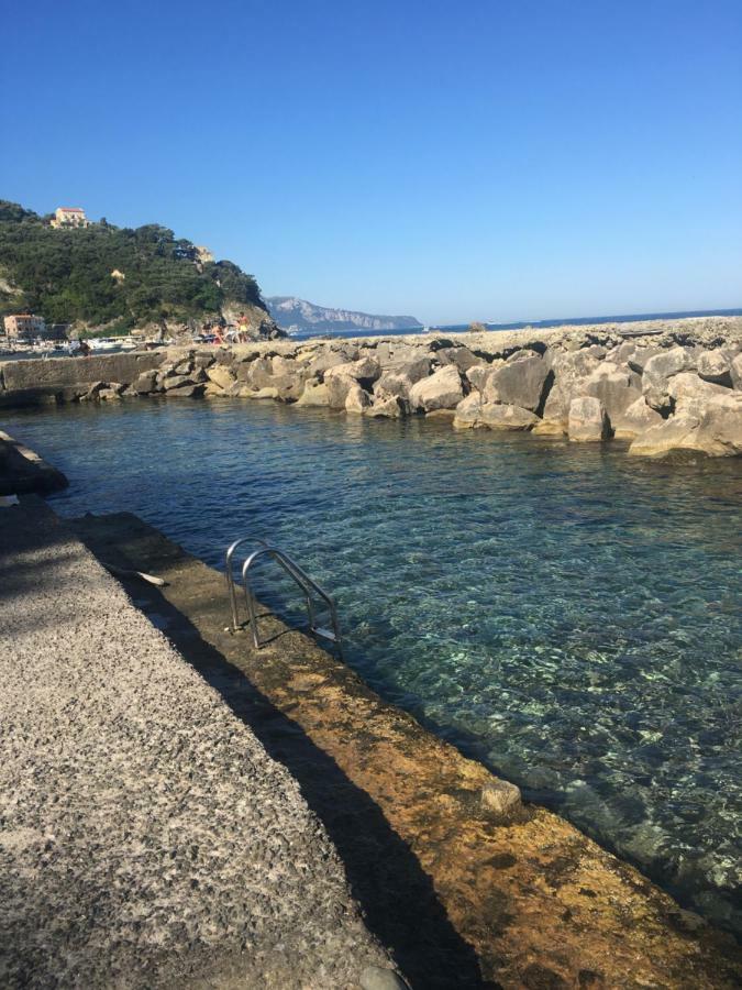 マッサ・ルブレンセRelais Del Mare Con Terrazza Fronte Mare Free Parkingアパートメント エクステリア 写真